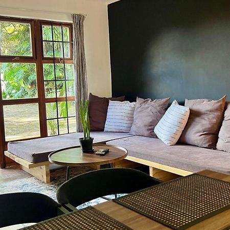 נלספרויט Loerieroep Estate - Mountainview Selfcatering Accommodation Nelspruit מראה חיצוני תמונה
