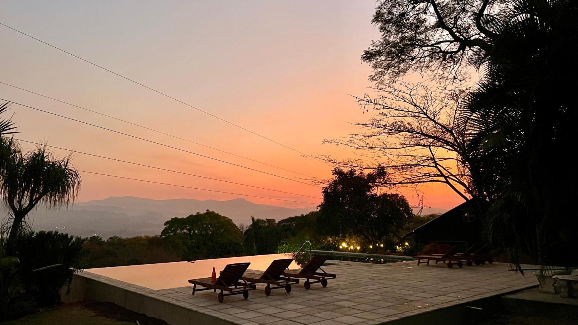 נלספרויט Loerieroep Estate - Mountainview Selfcatering Accommodation Nelspruit מראה חיצוני תמונה